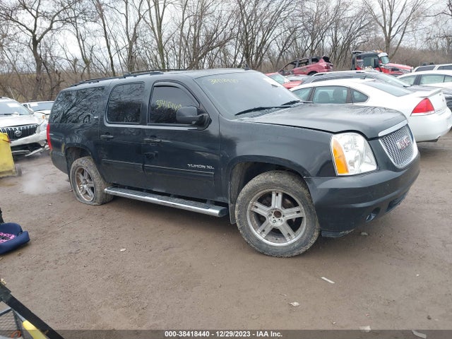 2013 GMC YUKON XL 1500 SLT VIN: 1GKS2KE72DR287318
