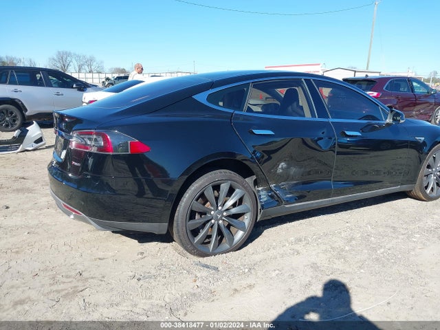 2014 TESLA MODEL S P85 VIN: 5YJSA1H19EFP41006