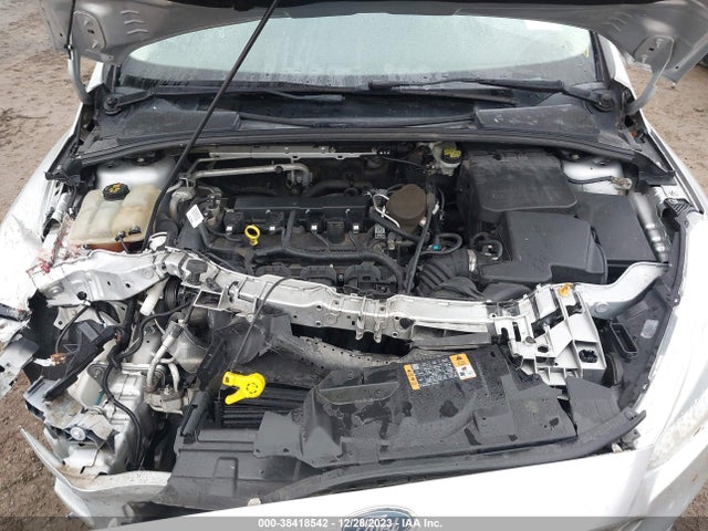 Ford FOCUS SE 2015 1FADP3K2XFL234480 Image 10