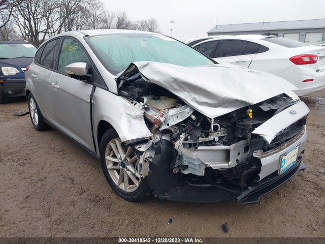 Ford FOCUS SE 2015 1FADP3K2XFL234480 Image 12