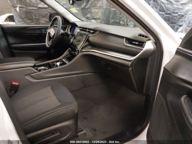 1C4RJKAG2P8842121 Jeep Grand Cherokee L Laredo 4x4