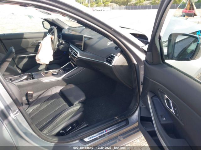 3MW69FF0XR8E17944 BMW 3 Series 330i