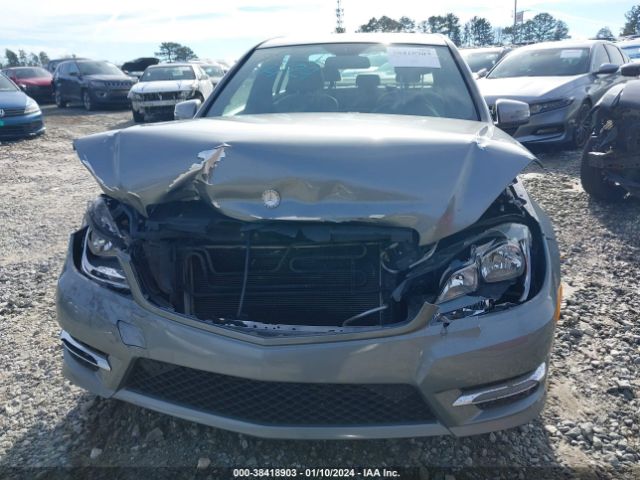 WDDGF4HBXEG206733 Mercedes-Benz C 250 Luxury/sport