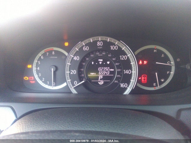 2015 HONDA ACCORD LX VIN: 1HGCR2F35FA212901
