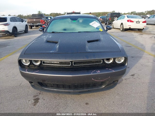 Dodge Challenger Sxt 2018 2C3CDZAG4JH305830 Image 12