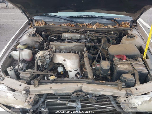 2000 TOYOTA CAMRY LE VIN: JT2BG22K9Y0487945