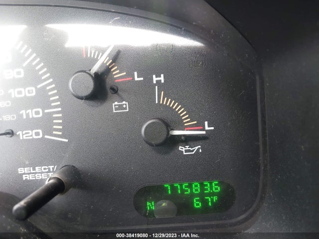 2003 FORD EXPEDITION XLT VIN: 1FMRU15W83LA93704