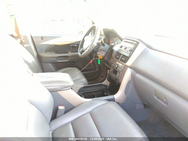 2006 HONDA PILOT EX-L VIN: 2HKYF18566H522649