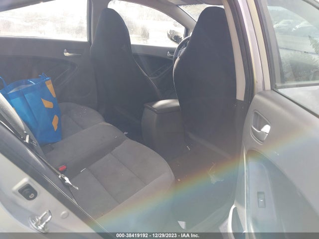KIA FORTE LX 2017 3KPFK4A76HE139026 Image 8