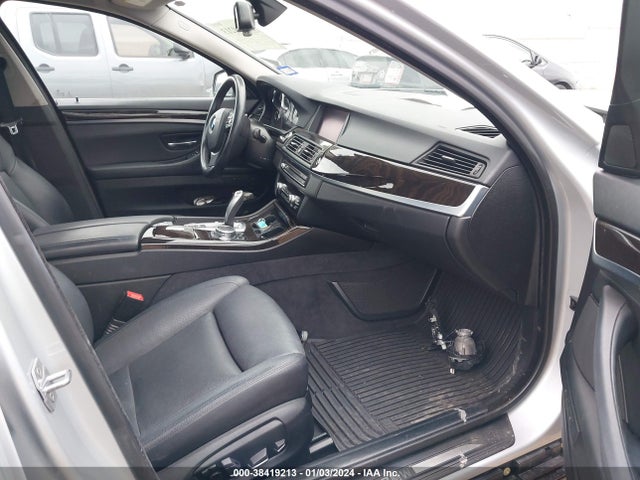 BMW 535i 2015 WBA5B1C57FG126950 Image 5
