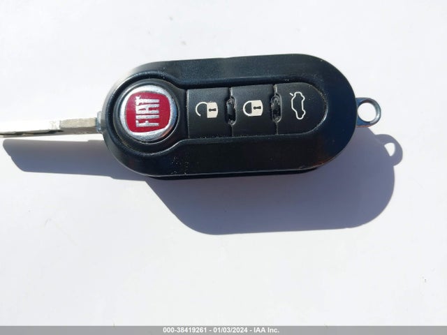 2015 FIAT 500E 3C3CFFGE2FT585826 Photo 10