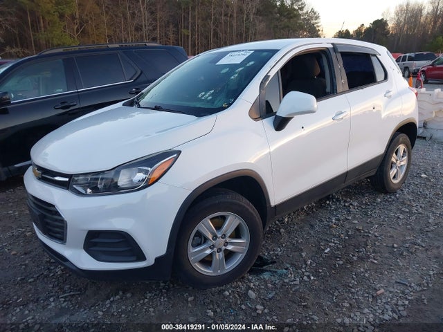 Chevrolet TRAX LS 2017 KL7CJNSB8HB211496 Image 2