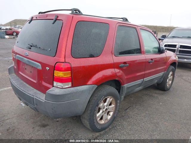 2005 FORD ESCAPE XLT VIN: 1FMYU93195KD85548