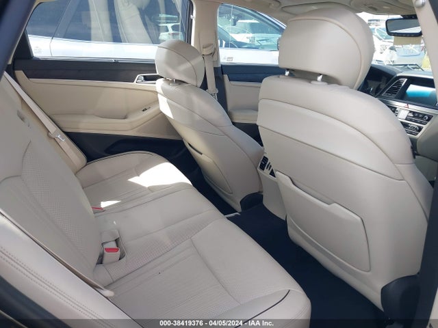Genesis G80 3.8 2018 KMHGN4JE9JU265121 Image 8