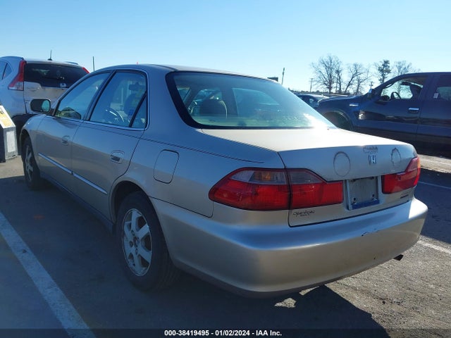 2000 HONDA ACCORD 2.3 SE VIN: 1HGCG6699YA078320