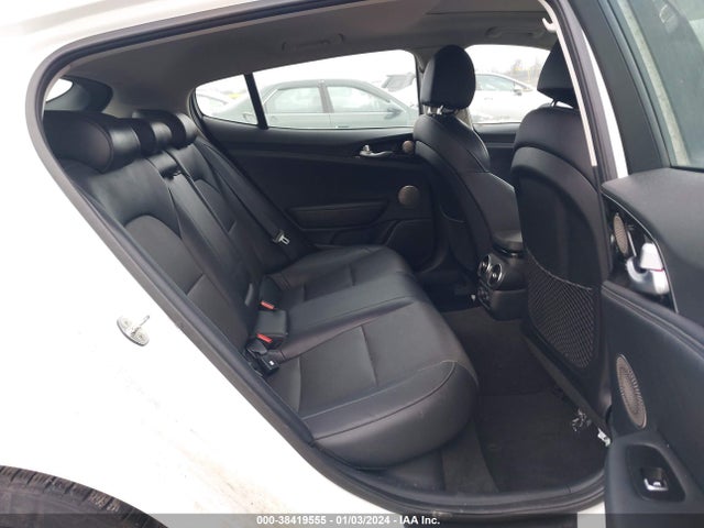 KIA Stinger Premium 2019 KNAE25LA6K6060007 Image 8