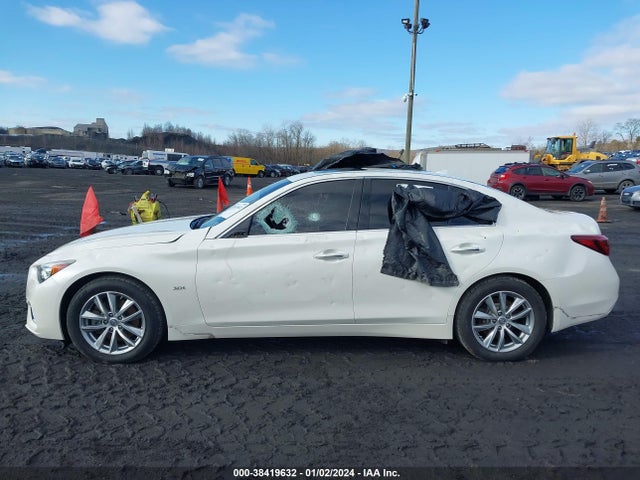 JN1EV7AR2KM593873 Infiniti Q50 3.0t Luxe