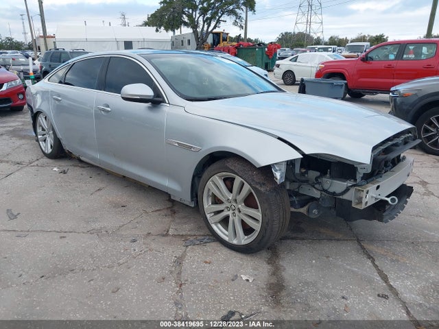 2011 JAGUAR XJ SAJWA2GB1BLV02691 Photo 0
