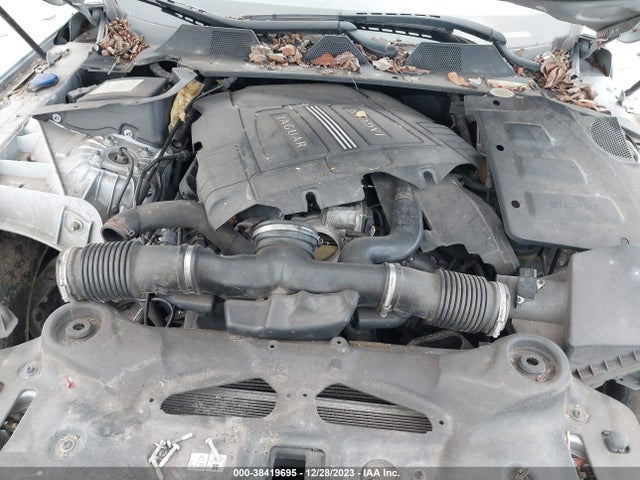 2011 JAGUAR XJ SAJWA2GB1BLV02691 Photo 9