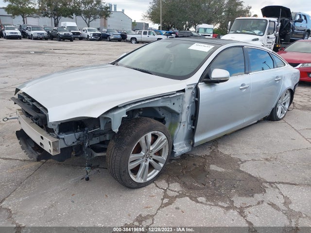 2011 JAGUAR XJ SAJWA2GB1BLV02691 Photo 1