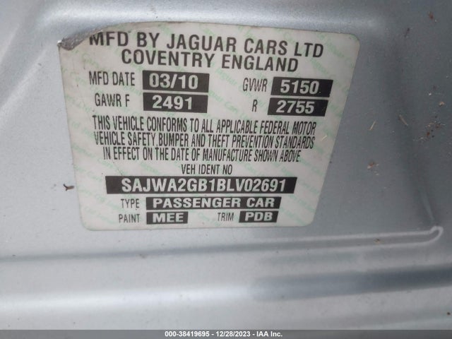 2011 JAGUAR XJ SAJWA2GB1BLV02691 Photo 8