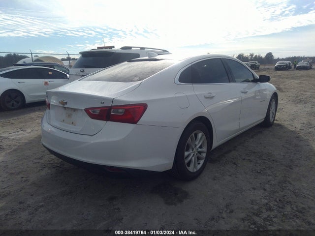 Chevrolet MALIBU LT 2018 1G1ZD5ST5JF247103 Image 4