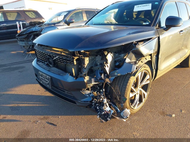Volvo Xc40 T5 R-design 2022 YV4162UM4N2791704 Image 6