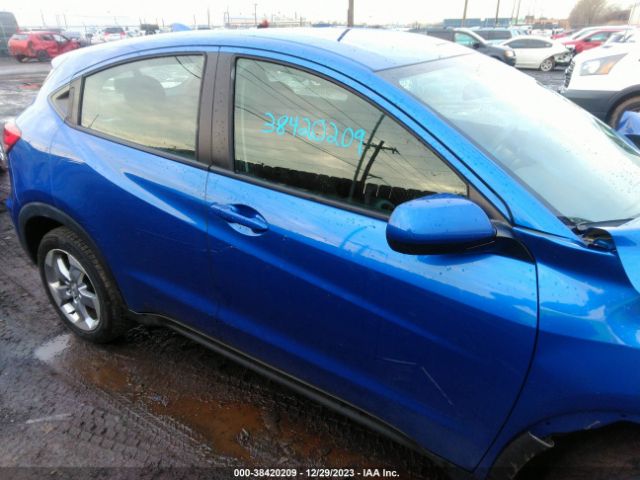 3CZRU6H35JM714695 Honda HR-V LX
