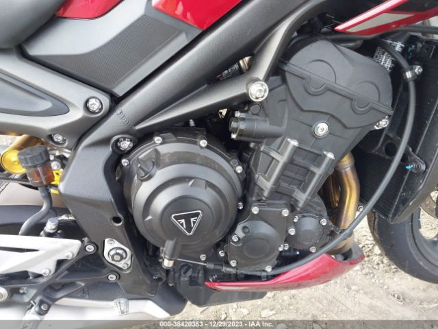 2024 TRIUMPH MOTORCYCLE STREET TRIPLE SMTA614K3RTBN3315 Photo 7