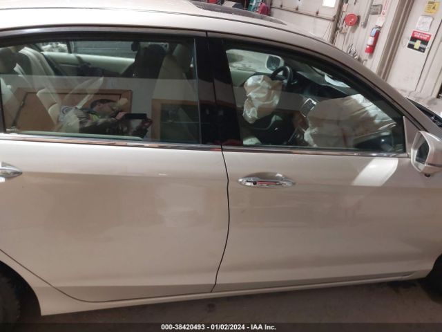 1HGCR6F74EA009538 Honda Accord Hybrid Touring