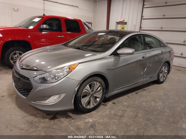 Hyundai Sonata Hybrid Limited 2015 KMHEC4A45FA119540 Image 2