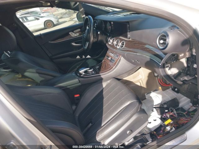 2019 MERCEDES-BENZ E 300 WDDZF4JBXKA608284 Photo 4