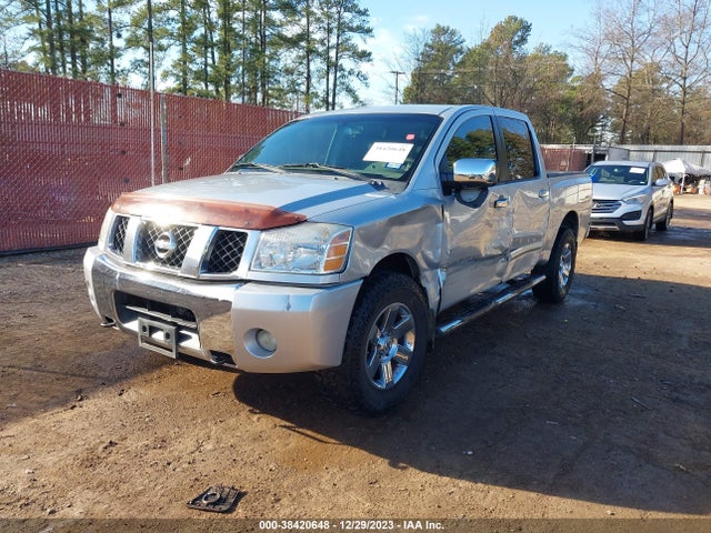 2005 NISSAN TITAN SE VIN: 1N6BA07B35N557943