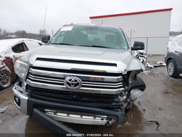 5TFDY5F18HX614014 Toyota Tundra Sr5 5.7l V8