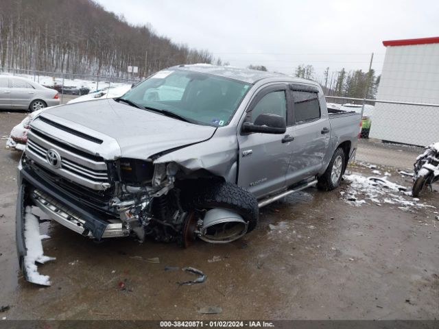 5TFDY5F18HX614014 Toyota Tundra Sr5 5.7l V8