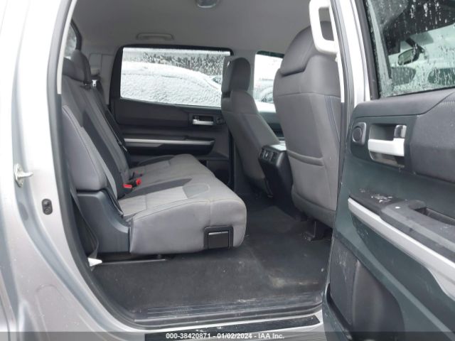 5TFDY5F18HX614014 Toyota Tundra Sr5 5.7l V8