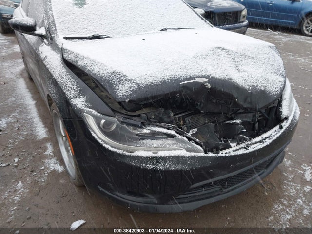 2015 CHRYSLER 200 S VIN: 1C3CCCBG0FN638393