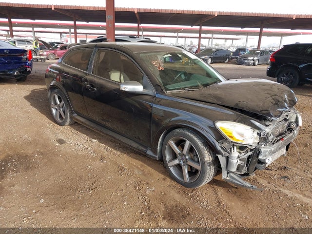 2013 VOLVO C30 T5/T5 PLATINUM/T5 PREMIER/T5 PREMIER PLUS/T5 R-DESIGN/T5 R-DESIGN PLATINUM/T5 R-DESIGN PREMIER VIN: YV1672MK2D2304125
