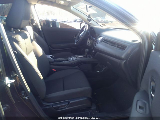 3CZRU6H35NM740137 Honda Hr-v Awd Lx