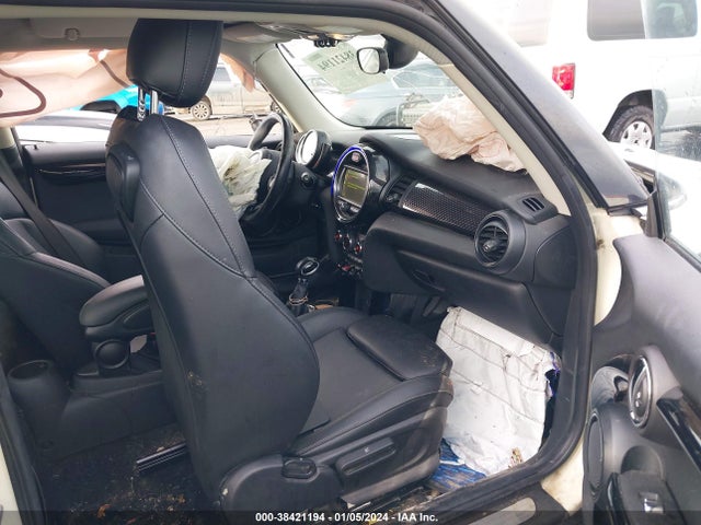 2017 MINI HARDTOP WMWXP7C31H2A46509 Photo 4