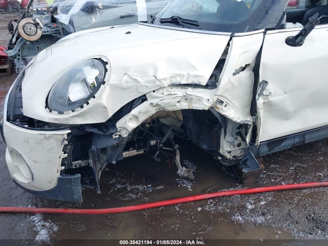 2017 MINI HARDTOP WMWXP7C31H2A46509 Photo 5