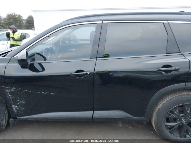 JN8BT3BB3PW203377 Nissan Rogue Sv Intelligent Awd
