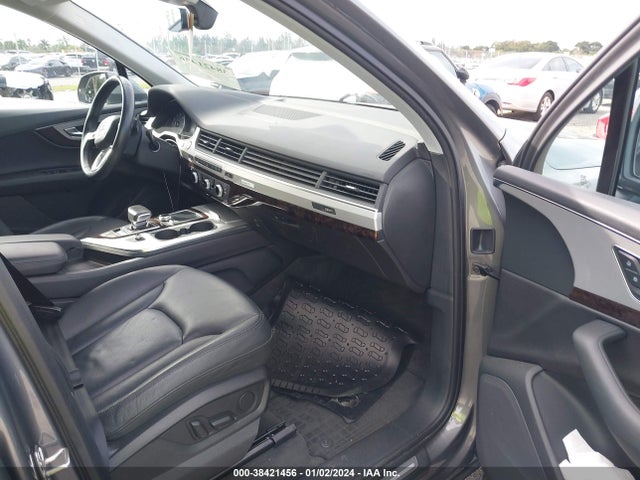 WA1AHAF78JD023697 Audi Q7 2.0t Premium