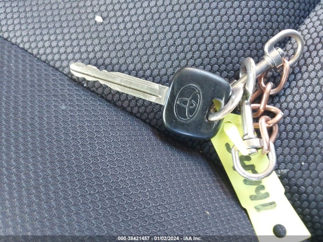 2003 TOYOTA MATRIX/XR VIN: 2T1KR32E03C115930