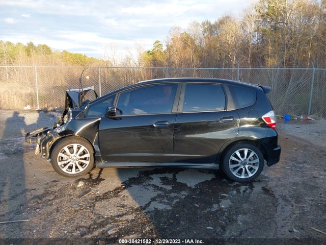 2013 HONDA FIT SPORT VIN: JHMGE8H67DC033796