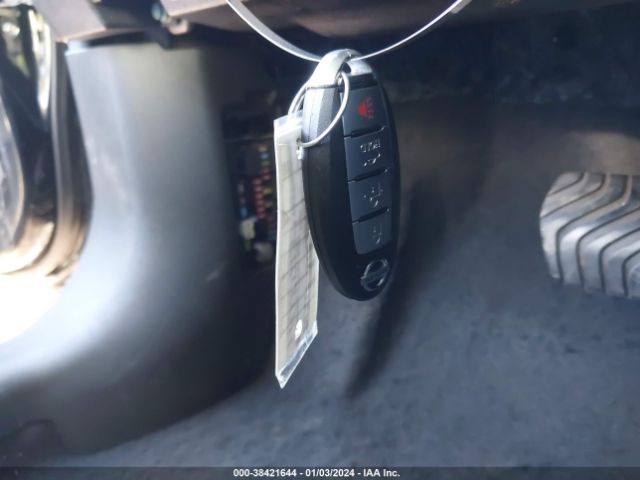 3N1CN8EV2ML828337 Nissan Versa Sv Xtronic Cvt