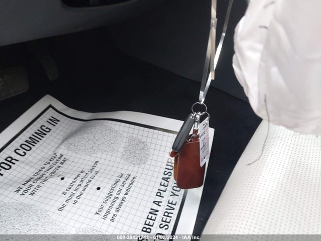 2018 JAGUAR XE SAJAL4EV8JCP22664 Photo 10