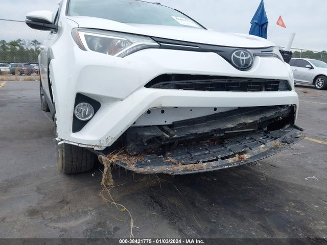 Toyota Rav4 Xle 2018 JTMWFREV8JJ741333 Image 6