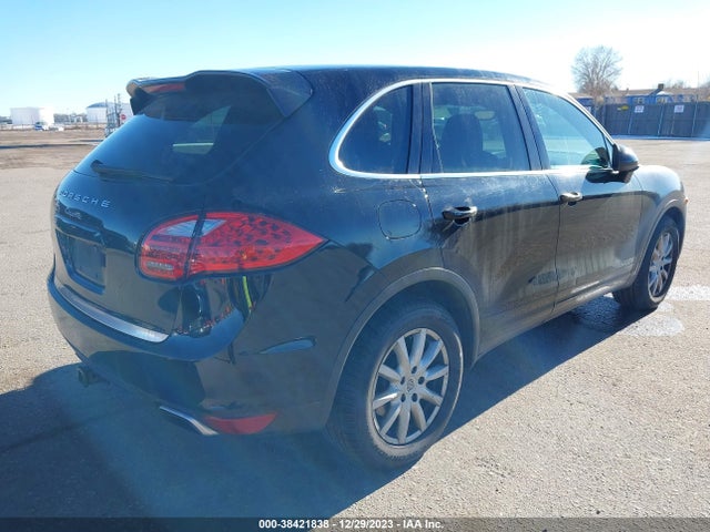 2011 PORSCHE CAYENNE WP1AA2A24BLA10396 Photo 3