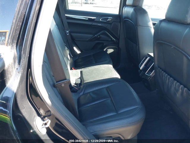 2011 PORSCHE CAYENNE WP1AA2A24BLA10396 Photo 7